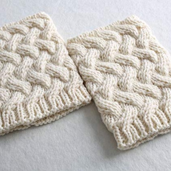 Women Short Crochet Boot Cuffs Winter Leg Warmers - Picture 6 of 6